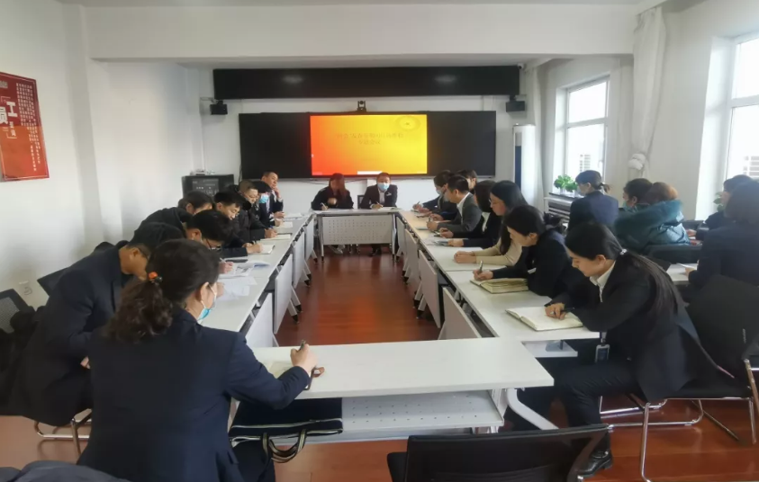 公海彩船集团、温泉集团召开“两会”及元旦春节信访维稳专题会议